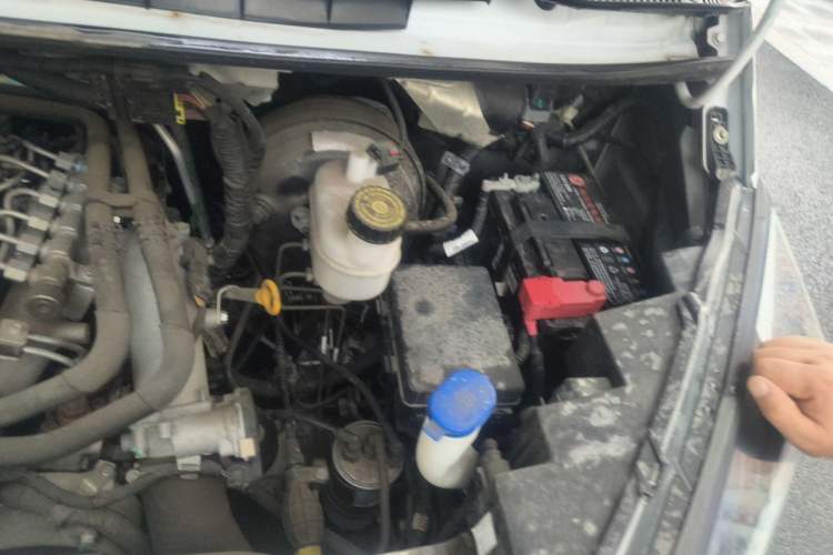 Used JMC Transit  Engine Bay Left