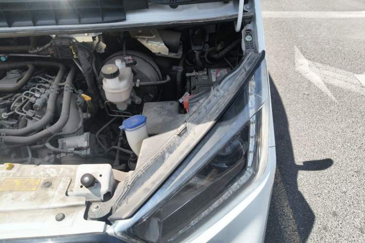 Used JMC Transit  Engine Bay Left