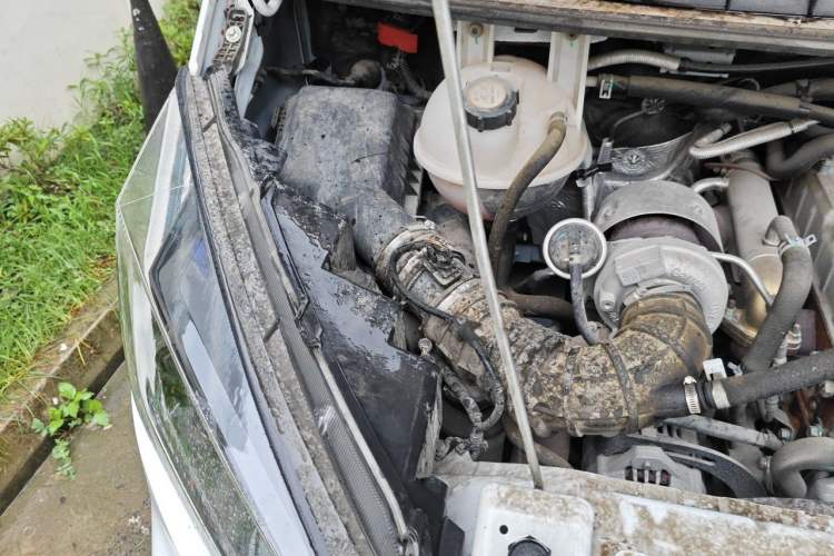Used JMC Transit  Engine Bay Right