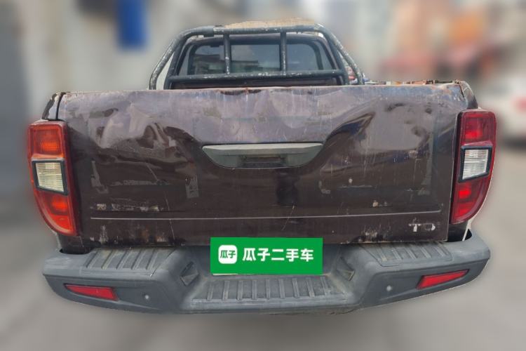 Used JMC Yuhu 3 2018 2.5T Diesel Two-Wheel Drive Advanced Version with Long Wheelbase Rear