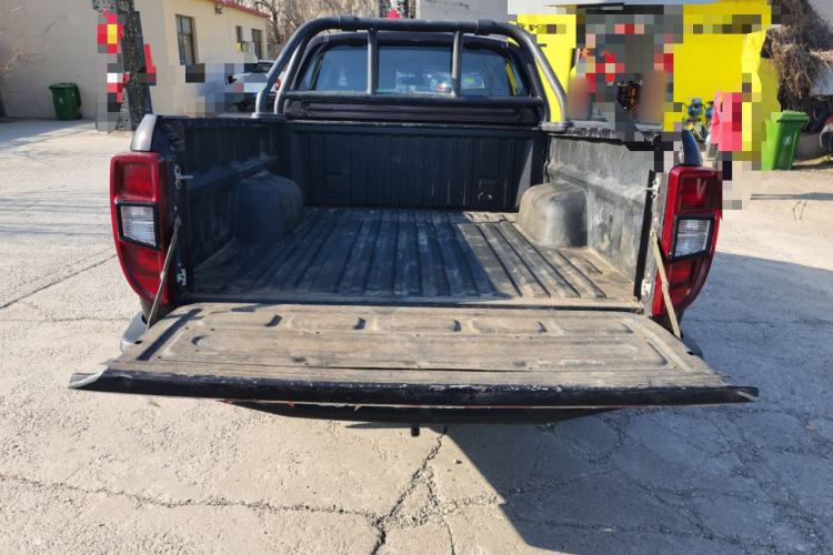 Used JMC Yuhu 3 2018 2.5T Diesel Two-Wheel Drive Advanced Version with Long Wheelbase Trunk