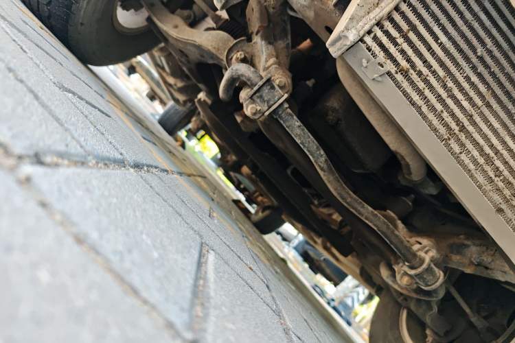 Used JMC Yuhu 3 2018 1.8T Gasoline Two-Wheel Drive Advanced Edition Standard Wheelbase Chassis Front