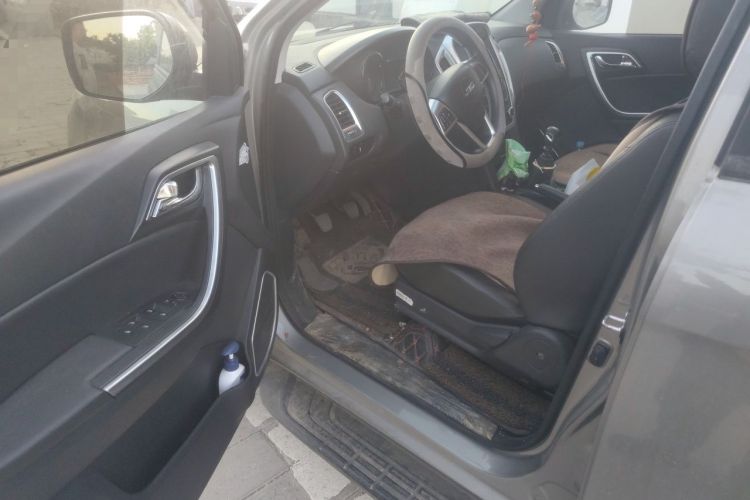Used JMC Yuhu 3 2018 1.8T Gasoline Two-Wheel Drive Advanced Edition Standard Wheelbase Driver Seat