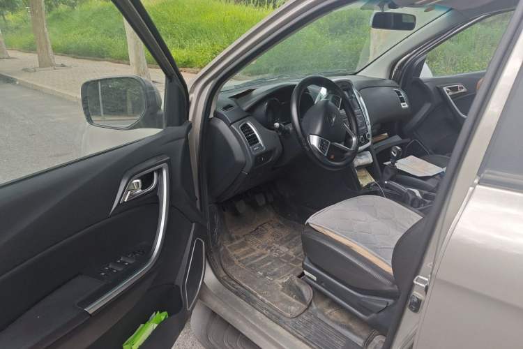 Used JMC Yuhu 3 2018 1.8T Gasoline Two-Wheel Drive Advanced Edition Standard Wheelbase Driver Seat