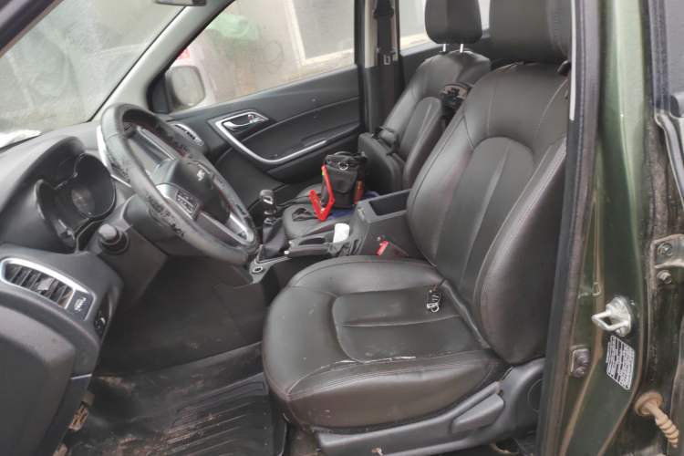 Used JMC Yuhu 3 2018 1.8T Gasoline Two-Wheel Drive Advanced Edition Standard Wheelbase Left Front Seat