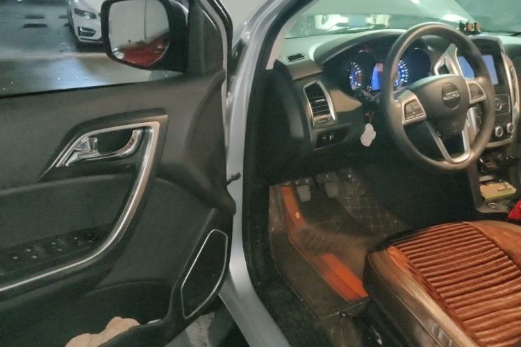 Used JMC Yuhu 3 2018 2.5T Diesel Two-Wheel Drive Advanced Version Standard Wheelbase Driver Seat