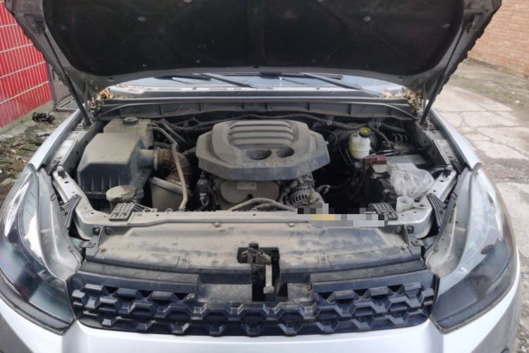 Used JMC Yuhu 3 2018 1.8T Gasoline Two-Wheel Drive Advanced Edition Standard Wheelbase Engine Bay