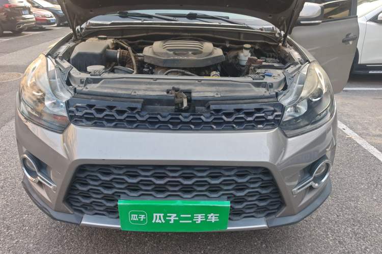 Used JMC Yuhu 3 2018 1.8T Gasoline Two-Wheel Drive Advanced Edition Standard Wheelbase Engine Bay