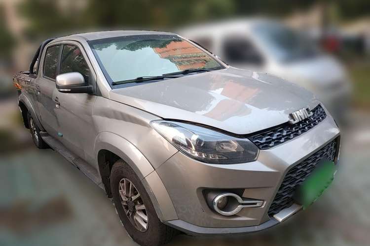 Used JMC Yuhu 3 2018 2.5T Diesel Two-Wheel Drive Advanced Version with Long Wheelbase Front Right 45 Deg
