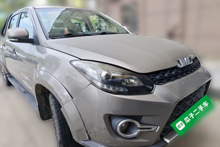 Used JMC Yuhu 3 2018 1.8T Gasoline Two-Wheel-Drive Advanced Model with Long Wheelbase Front Right 45 Deg
