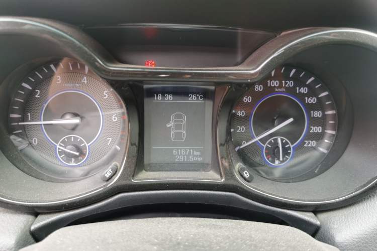 Used JMC Yuhu 3 2018 1.8T Gasoline Two-Wheel Drive Advanced Edition Standard Wheelbase Instrument Cluster