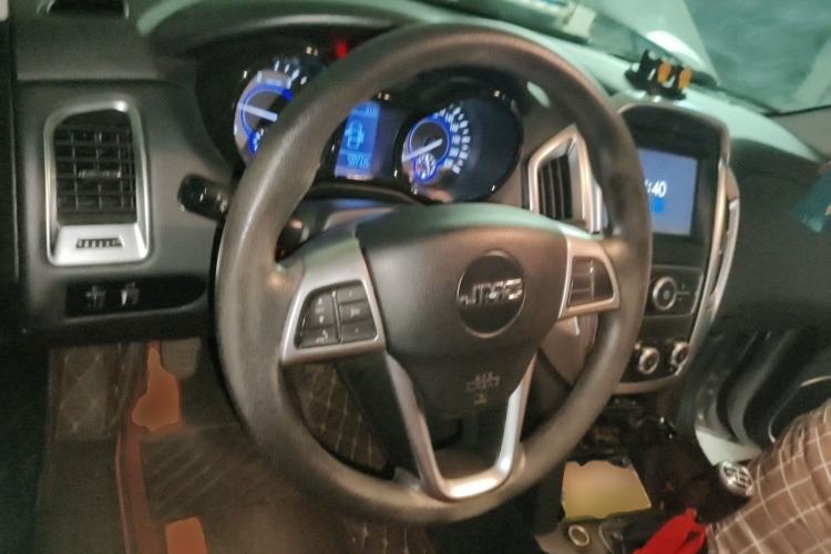 Used JMC Yuhu 3 2018 2.5T Diesel Two-Wheel Drive Advanced Version Standard Wheelbase Steering Wheel