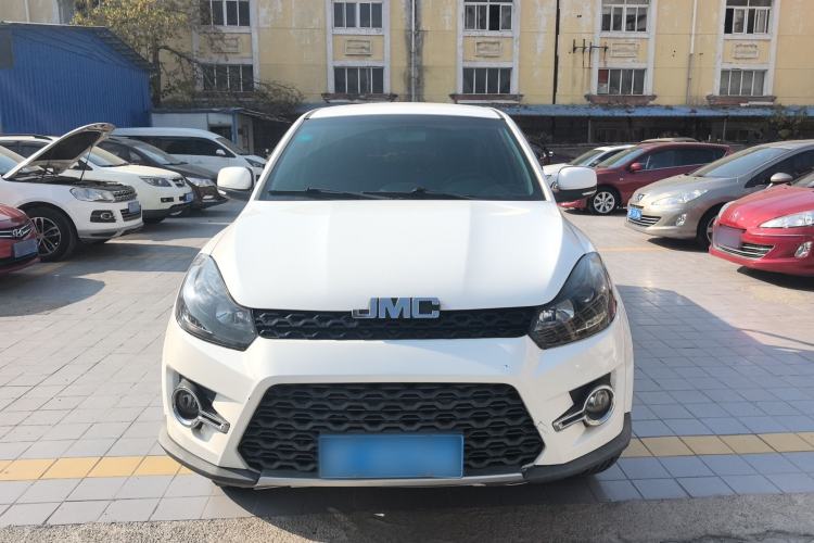 Used JMC Yuhu 3 2018 2.5T Diesel 4x4 Luxury Edition Long Wheelbase Exterior 1