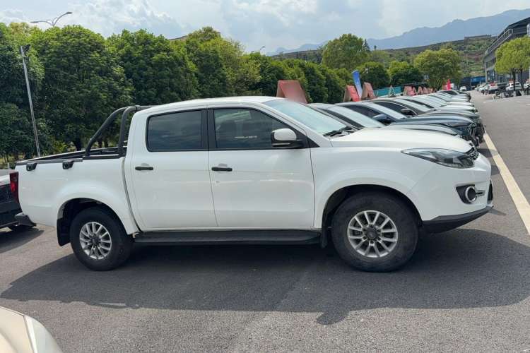 Used JMC Yuhu 3 2018 2.5T Diesel Two-Wheel Drive Advanced Version Standard Wheelbase Exterior 2