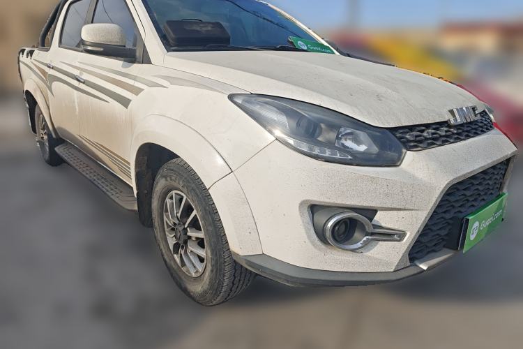 Used JMC Yuhu 3 2018 2.5T Diesel Two-Wheel Drive Advanced Version Standard Wheelbase Front Right 45 Deg