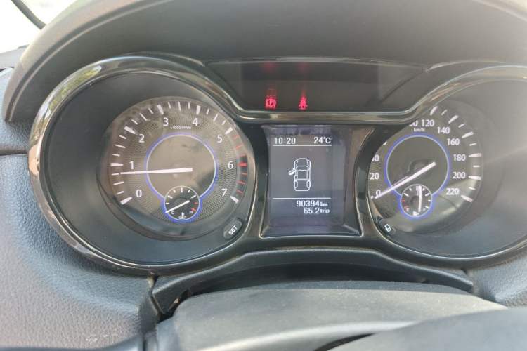 Used JMC Yuhu 3 2018 1.8T Gasoline 4x4 Advanced Long Wheelbase Model Instrument Cluster
