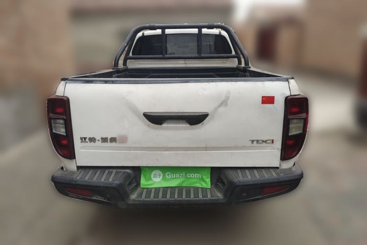 Used JMC Yuhu 3 2018 2.5T Diesel Two-Wheel Drive Advanced Version with Long Wheelbase Rear