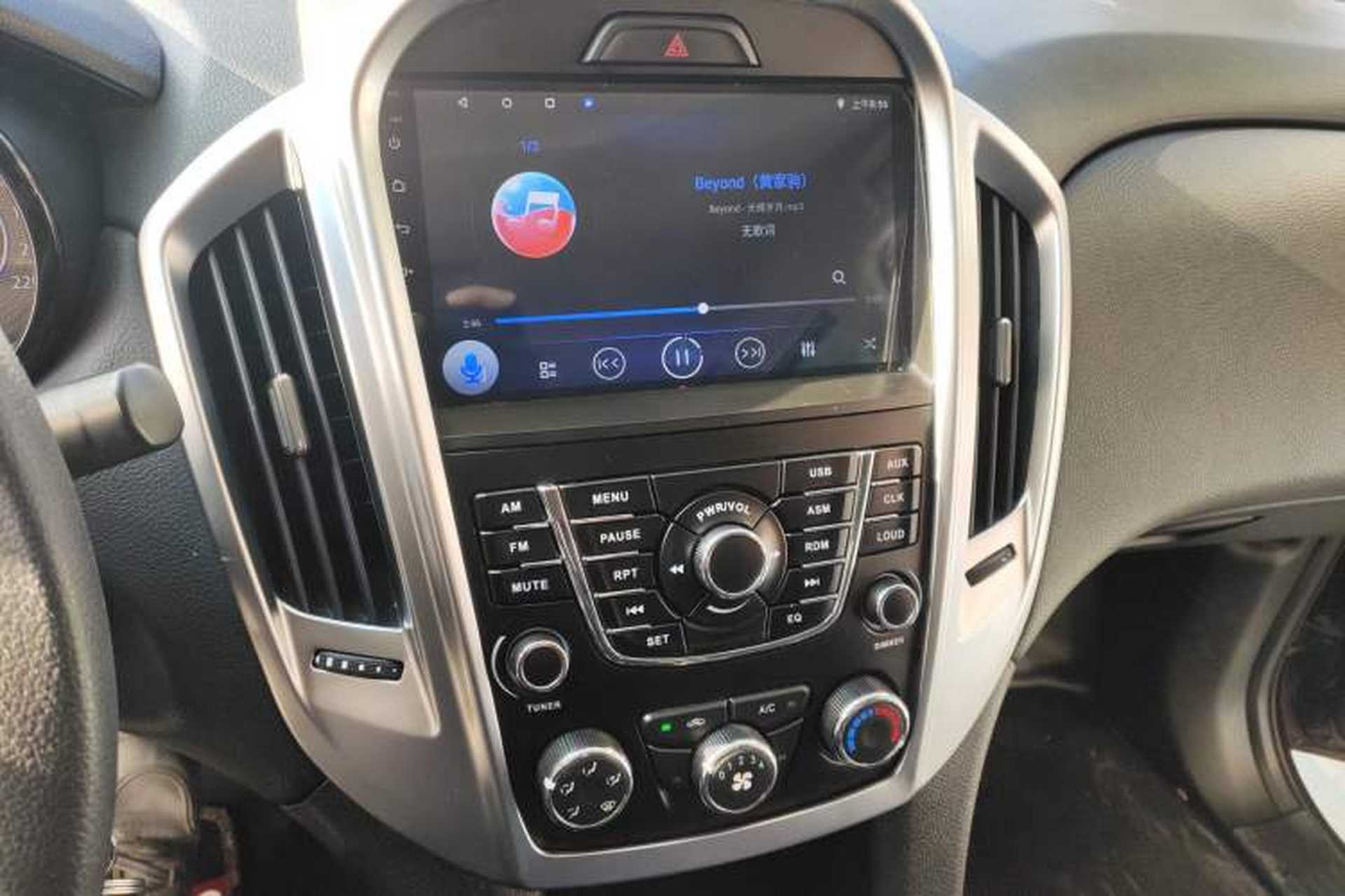 Used JMC Yuhu 5 2018 2.4T Classic Edition Diesel Manual 4x4 Luxury Version JX4D24A5L Audio And AC Panel