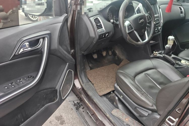 Used JMC Yuhu 5 2018 2.4T Classic Edition Diesel Manual 4x4 Luxury Long-Wheelbase JX4D24A5L Driver Seat