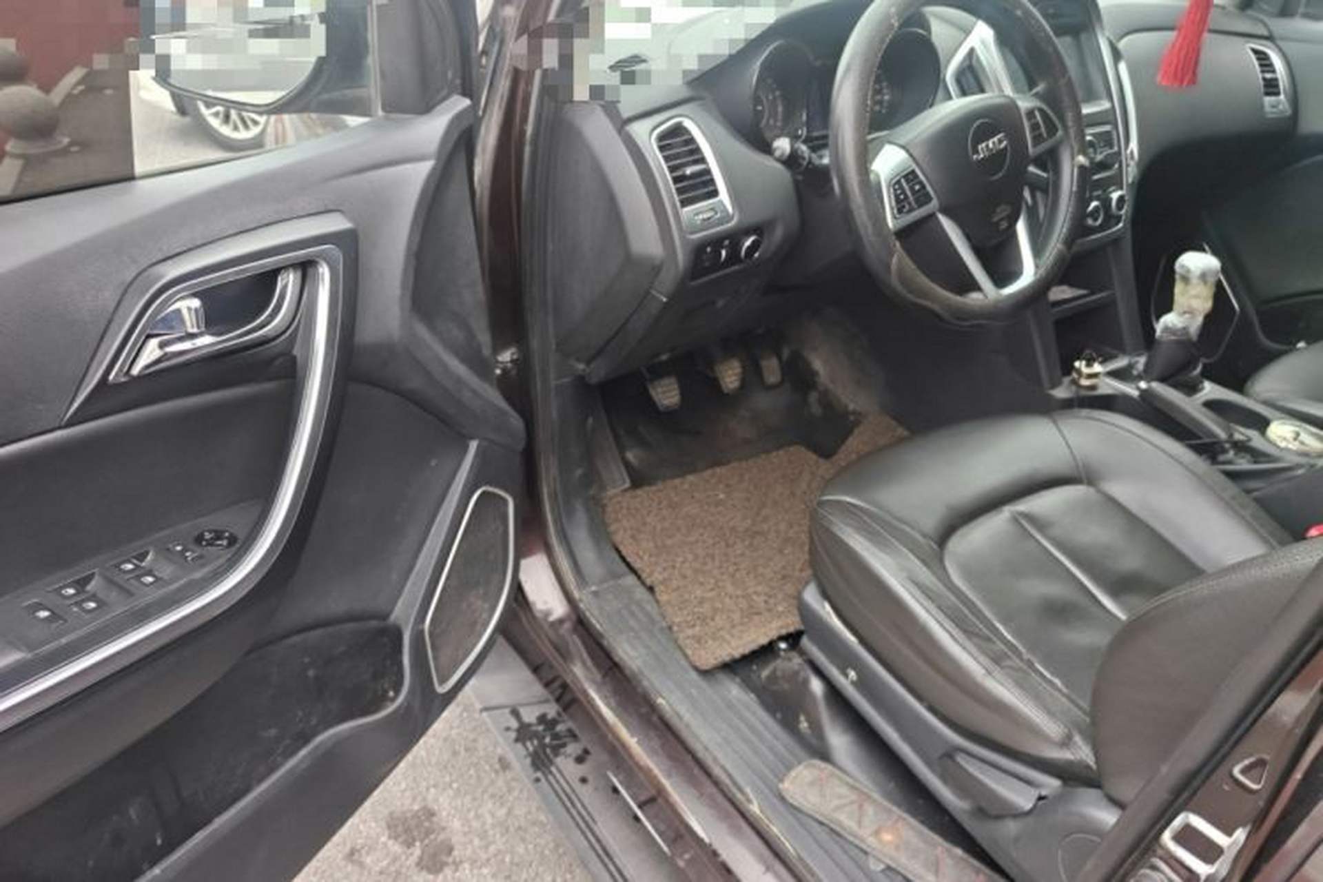 Used JMC Yuhu 5 2018 2.4T Classic Edition Diesel Manual 4x4 Luxury Long-Wheelbase JX4D24A5L Driver Seat