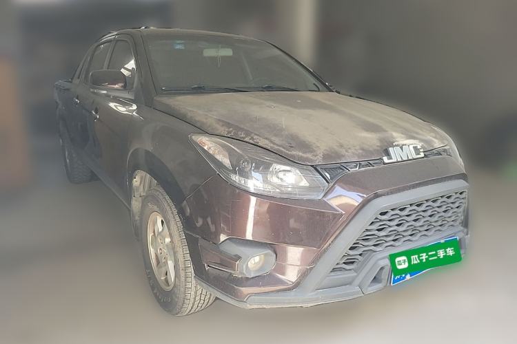 Used JMC Yuhu 5 2018 2.4T Classic Edition Diesel Manual Two-Wheel Drive Luxury Long-Wheelbase JX4D24A5L Front Right 45 Deg