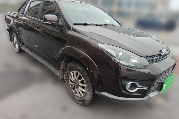 Used JMC Yuhu 5 2018 2.4T Classic Edition Diesel Manual 4x4 Luxury Long-Wheelbase JX4D24A5L Front Right 45 Deg