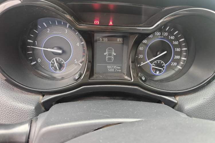 Used JMC Yuhu 5 2018 2.4T Classic Edition Diesel Manual 4x4 Luxury Long-Wheelbase JX4D24A5L Instrument Cluster