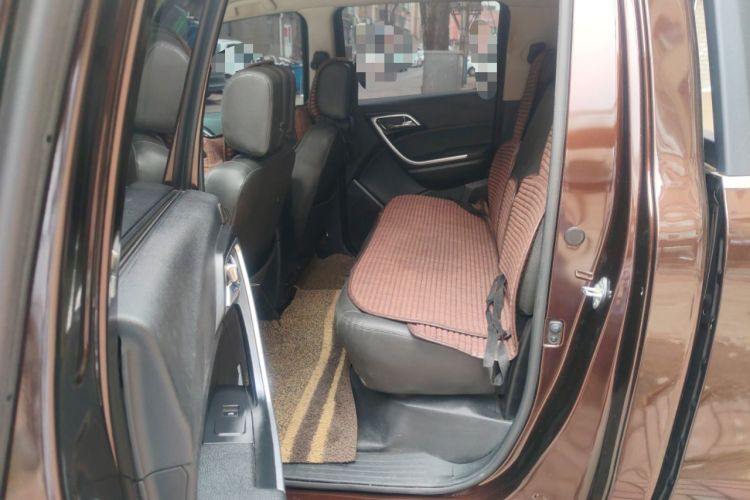 Used JMC Yuhu 5 2018 2.4T Classic Edition Diesel Manual 4x4 Luxury Long-Wheelbase JX4D24A5L Left Rear Seat