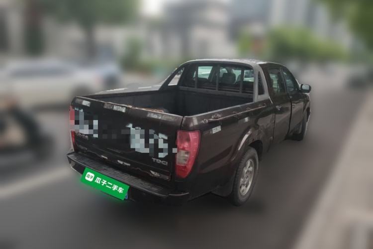 Used JMC Yuhu 5 2018 2.4T Classic Edition Diesel Manual Two-Wheel Drive Luxury Version JX4D24A5L Rear Right 45 Deg
