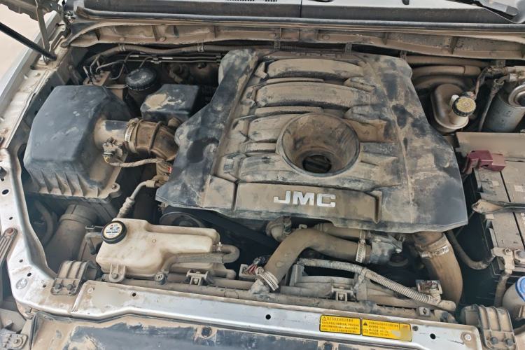 Used JMC Yuhu 5 2018 2.4T Classic Edition Diesel Manual 4x4 Luxury Long-Wheelbase JX4D24A5L Engine Bay