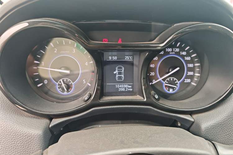 Used JMC Yuhu 5 2018 2.4T Classic Edition Diesel Manual 4x4 Luxury Long-Wheelbase JX4D24A5L Instrument Cluster