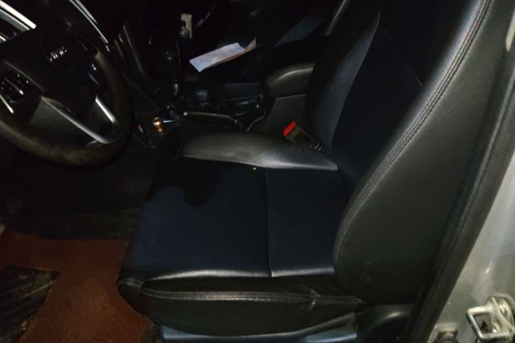 Used JMC Yuhu 5 2018 2.4T Classic Edition Diesel Manual 4x4 Luxury Version JX4D24A5L Left Front Seat