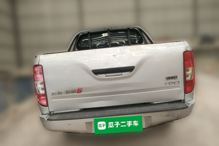 Used JMC Yuhu 5 2018 2.4T Classic Edition Diesel Manual 4x4 Luxury Version JX4D24A5L Rear