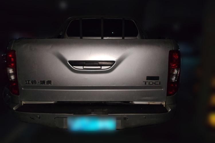 Used JMC Yuhu 5 2018 2.4T Classic Edition Diesel Manual 4x4 Luxury Version JX4D24A5L Rear