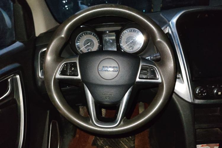 Used JMC Yuhu 5 2018 2.4T Classic Edition Diesel Manual 4x4 Luxury Version JX4D24A5L Steering Wheel