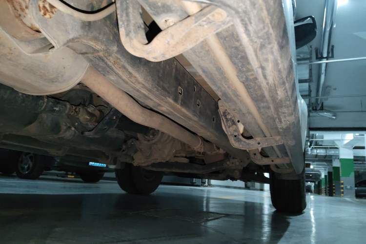 Used JMC Yuhu 5 2018 2.4T Classic Edition Diesel Manual 4x4 Luxury Version JX4D24A5L Chassis Rear Right