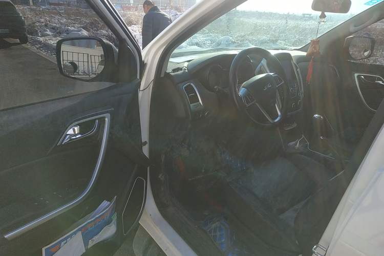 Used JMC Yuhu 5 2018 2.4T Classic Edition Diesel Manual 4x4 Luxury Version JX4D24A5L Driver Seat