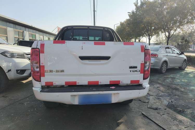 Used JMC Yuhu 5 2018 2.4T Classic Edition Diesel Manual 4x4 Luxury Version JX4D24A5L Exterior 4