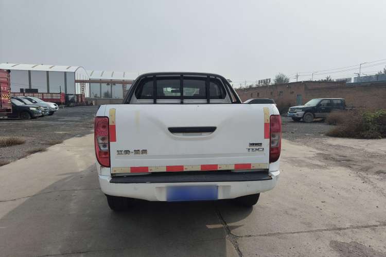 Used JMC Yuhu 5 2018 2.4T Classic Edition Diesel Manual 4x4 Luxury Version JX4D24A5L Exterior 4