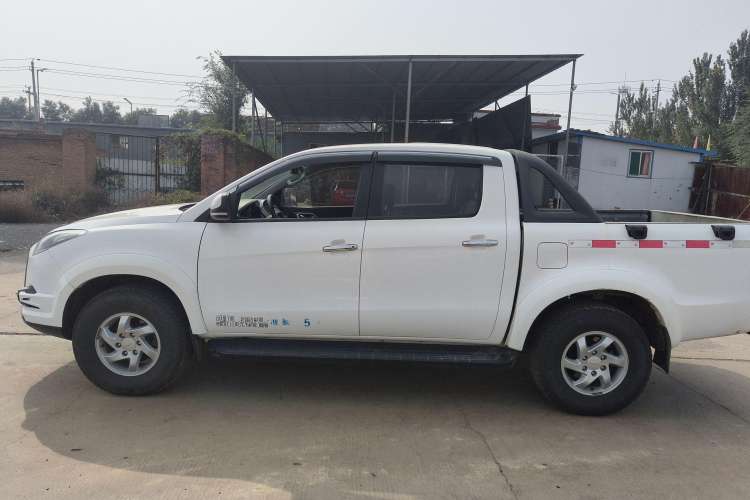 Used JMC Yuhu 5 2018 2.4T Classic Edition Diesel Manual 4x4 Luxury Version JX4D24A5L Exterior 5