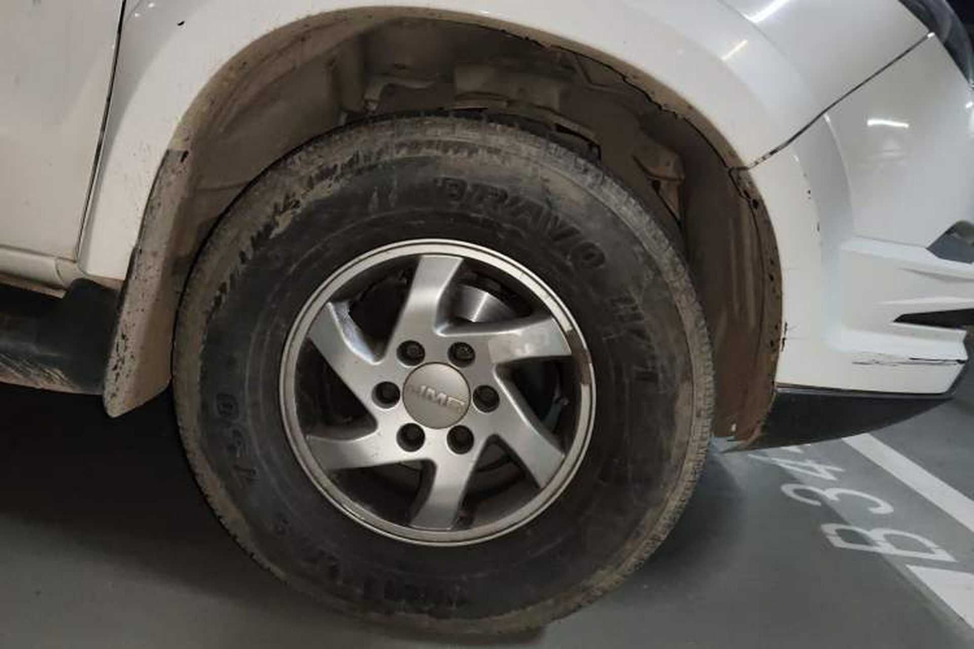 Used JMC Yuhu 5 2018 2.4T Classic Edition Diesel Manual 4x4 Luxury Long-Wheelbase JX4D24A5L Exterior 7