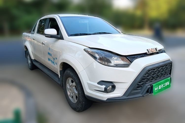 Used JMC Yuhu 5 2018 2.4T Classic Edition Diesel Manual 4x4 Luxury Long-Wheelbase JX4D24A5L Front Right 45 Deg