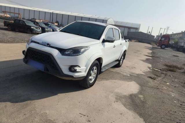 Used JMC Yuhu 5 2018 2.4T Classic Edition Diesel Manual 4x4 Luxury Version JX4D24A5L