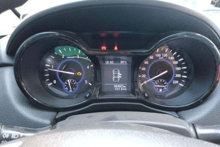 Used JMC Yuhu 5 2018 2.4T Classic Edition Diesel Manual 4x4 Luxury Long-Wheelbase JX4D24A5L Instrument Cluster