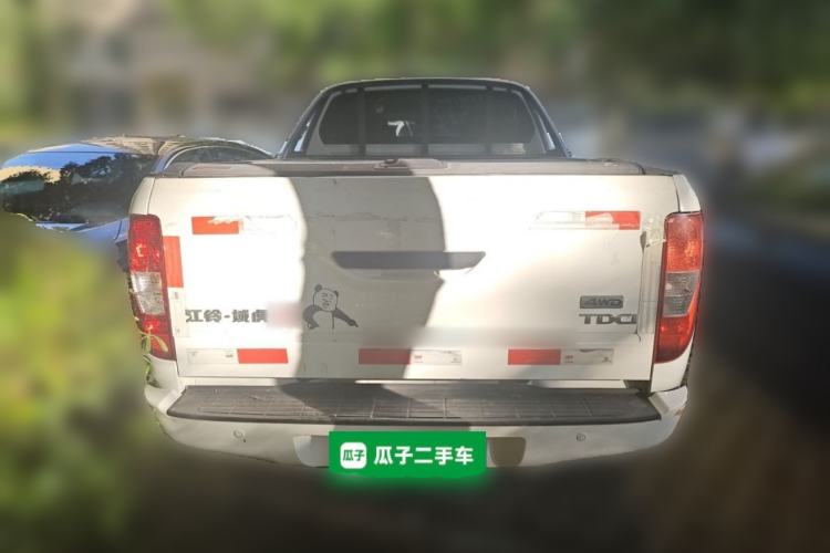 Used JMC Yuhu 5 2018 2.4T Classic Edition Diesel Manual 4x4 Luxury Long-Wheelbase JX4D24A5L Rear