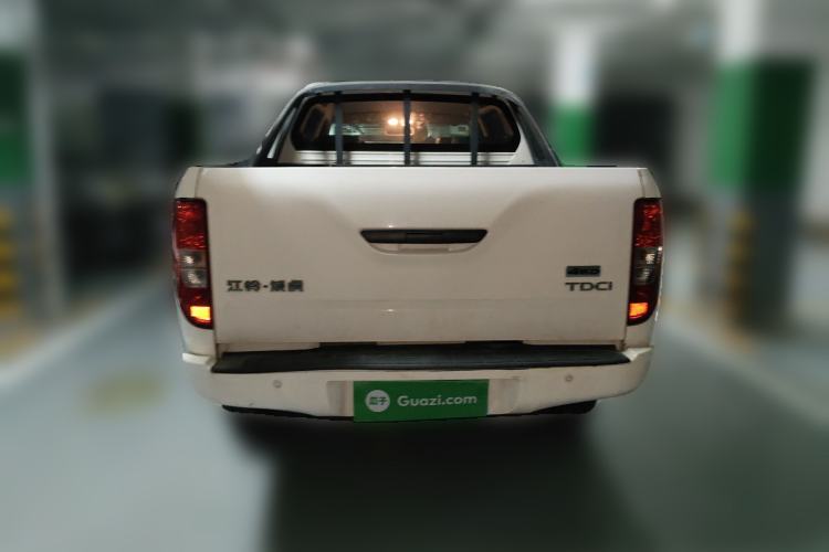 Used JMC Yuhu 5 2018 2.4T Classic Edition Diesel Manual 4x4 Luxury Version JX4D24A5L Rear
