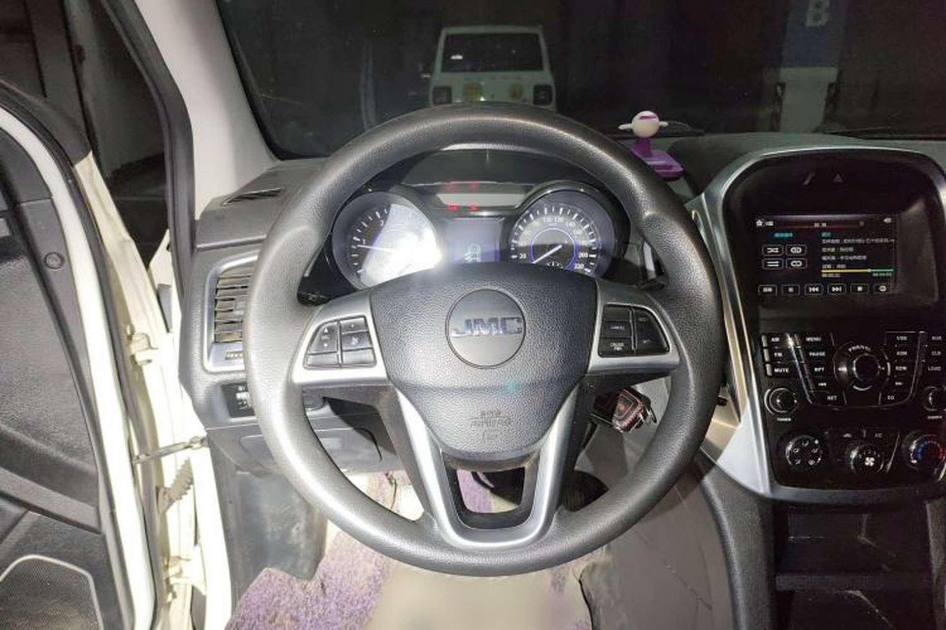 Used JMC Yuhu 5 2018 2.4T Classic Edition Diesel Manual 4x4 Luxury Long-Wheelbase JX4D24A5L Steering Wheel