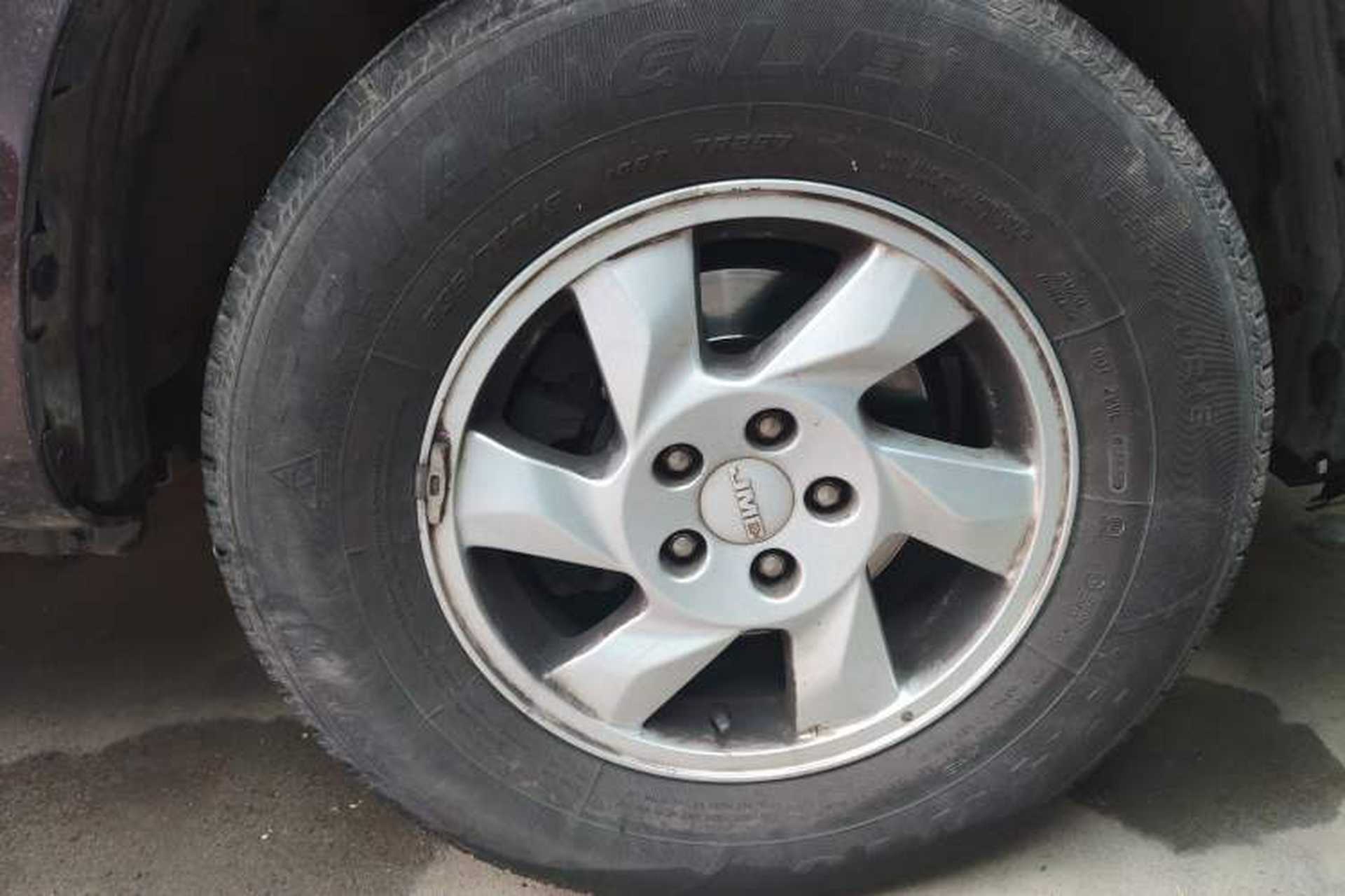Used JMC Yuhu 5 2019 2.0T Diesel Manual Two-Wheel Drive Classic China VI Standard Right Front Wheel Hub