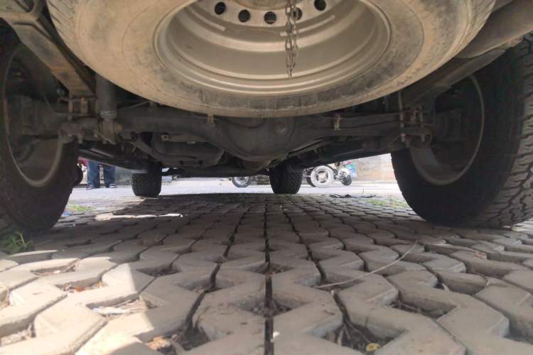 Used JMC Yuhu 5 2019 2.0T Diesel Manual 4x4 Advanced China VI Standard Chassis Rear