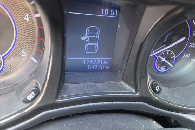 Used JMC Yuhu 5 2019 2.0T Diesel Manual 4x4 Advanced China VI Standard Odometer Close Up